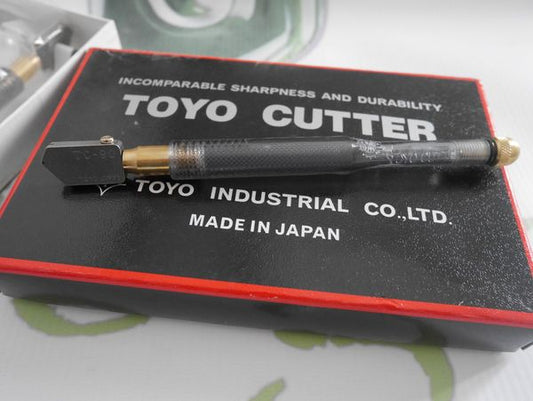 Cortavidrio Toyo TC 17